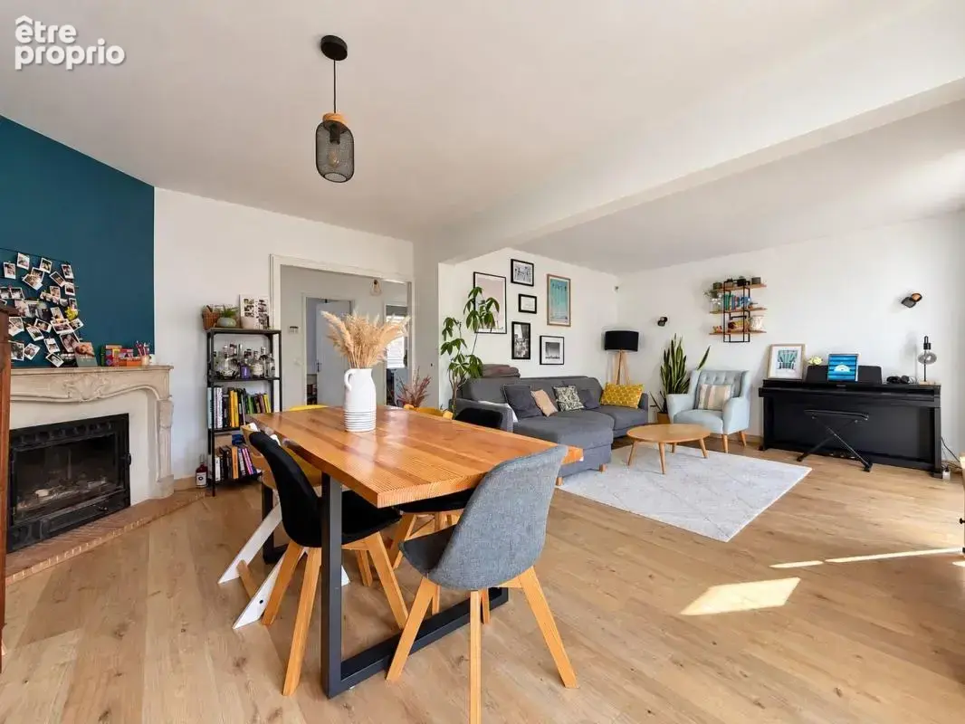 Maison À Vendre Secteur Rare avec Jardin et Garage - photo 3