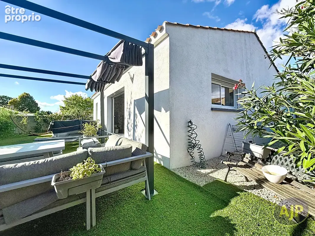 Maison Sainte Pazanne 5 pièce(s) 94 m2 - photo 4
