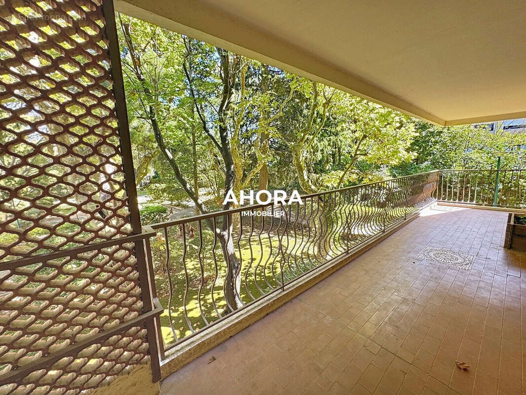 Appartement à MARSEILLE-9E