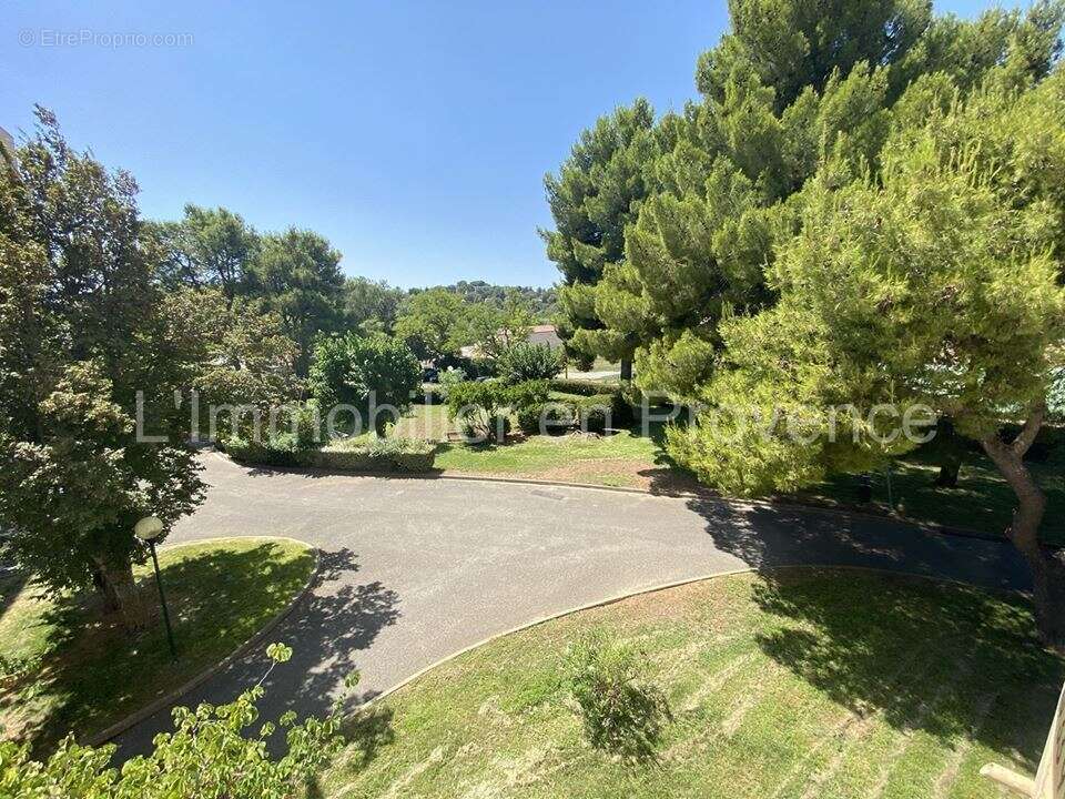 Appartement 28 m² à Aubagne  - photo 2