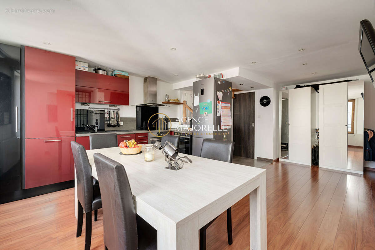 NANCY - Duplex de 154m2 (131 m² Carrez) aux volumes exceptionnels ! - photo 2