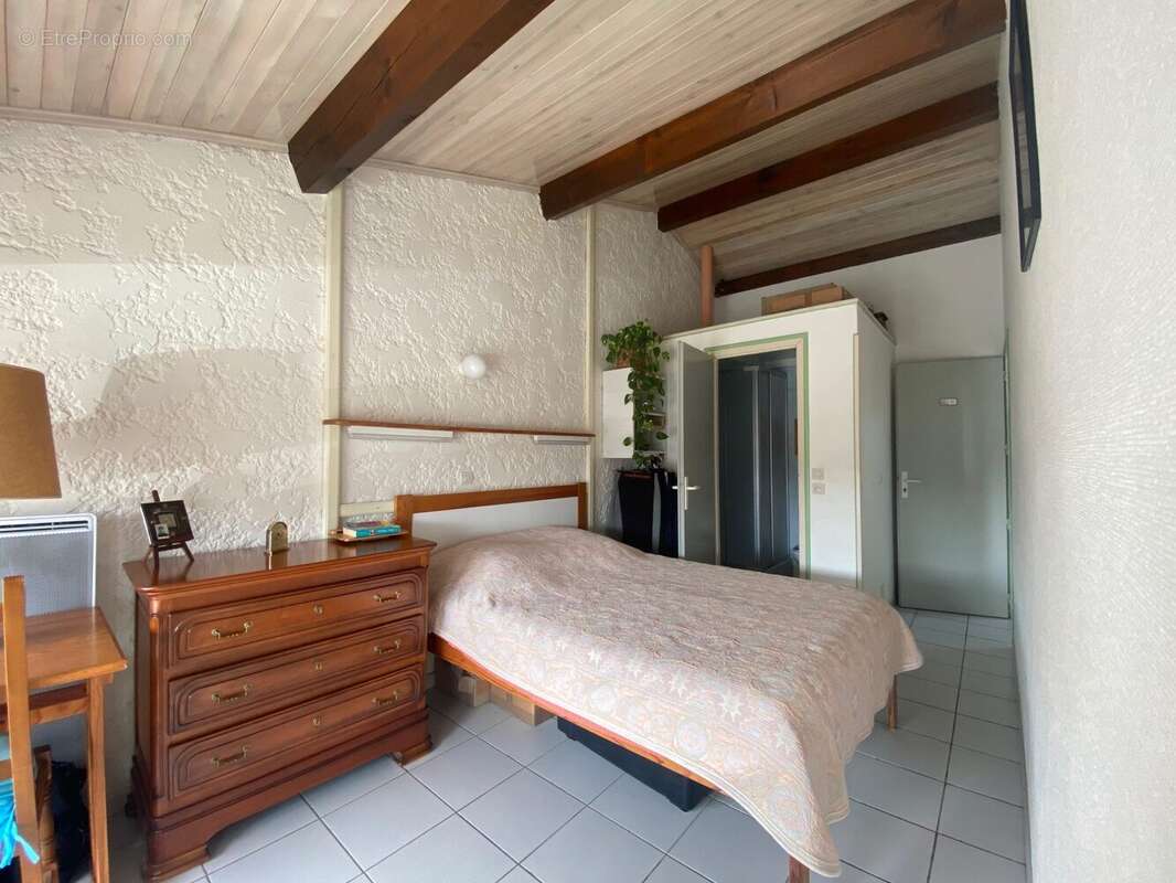 Appartement à ARES