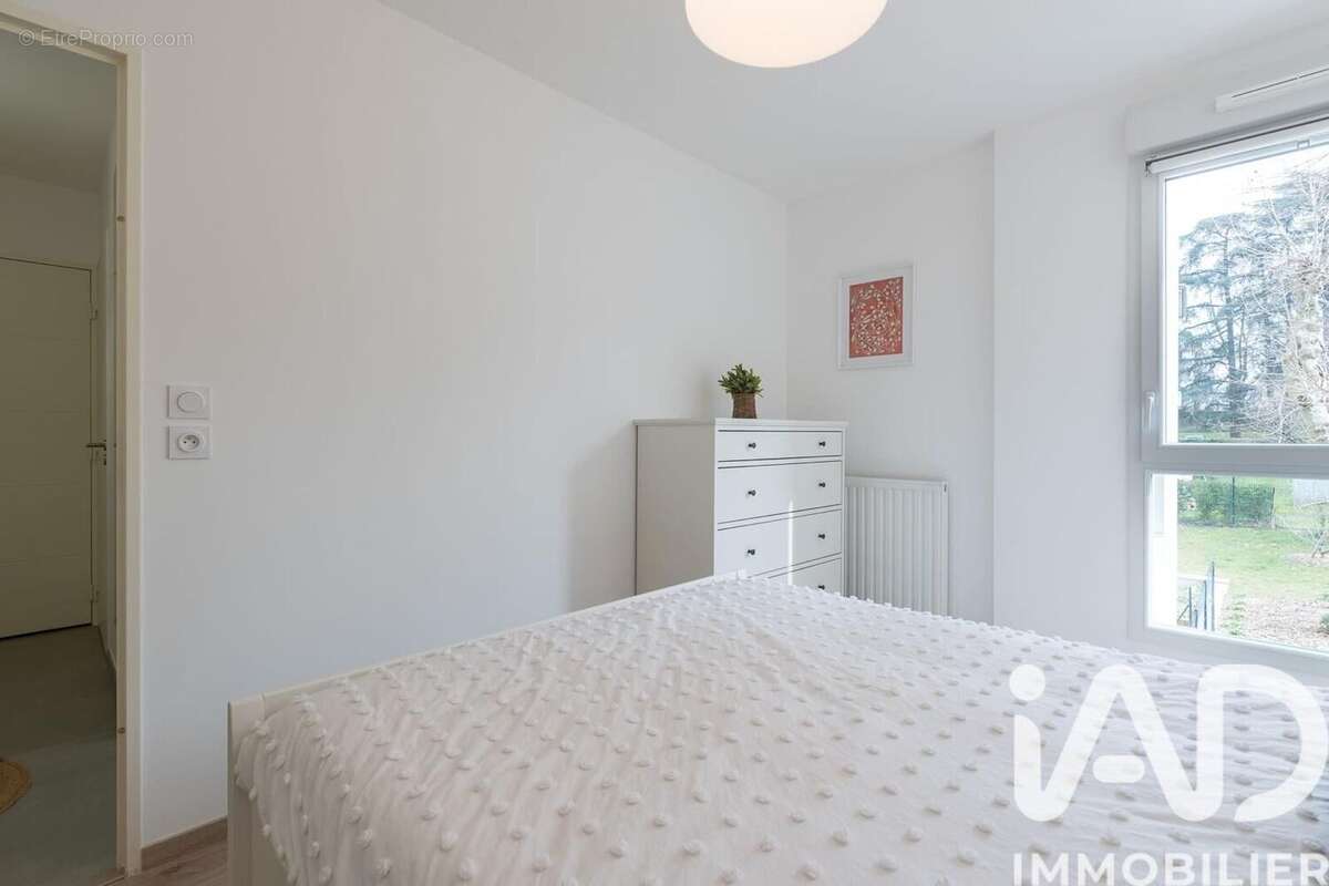 Photo 7 - Appartement à DECINES-CHARPIEU