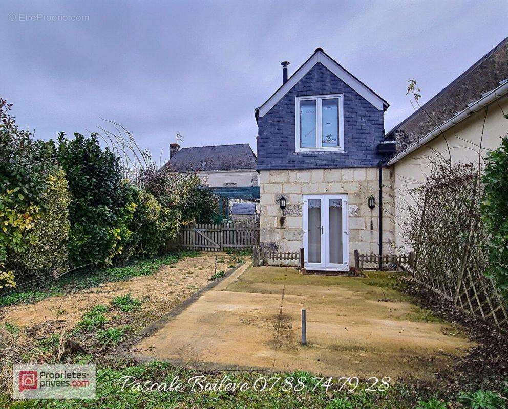 Maison  151 m²  avec  studio indépendant 34 m² - VERNANTES  (49390) - photo 13