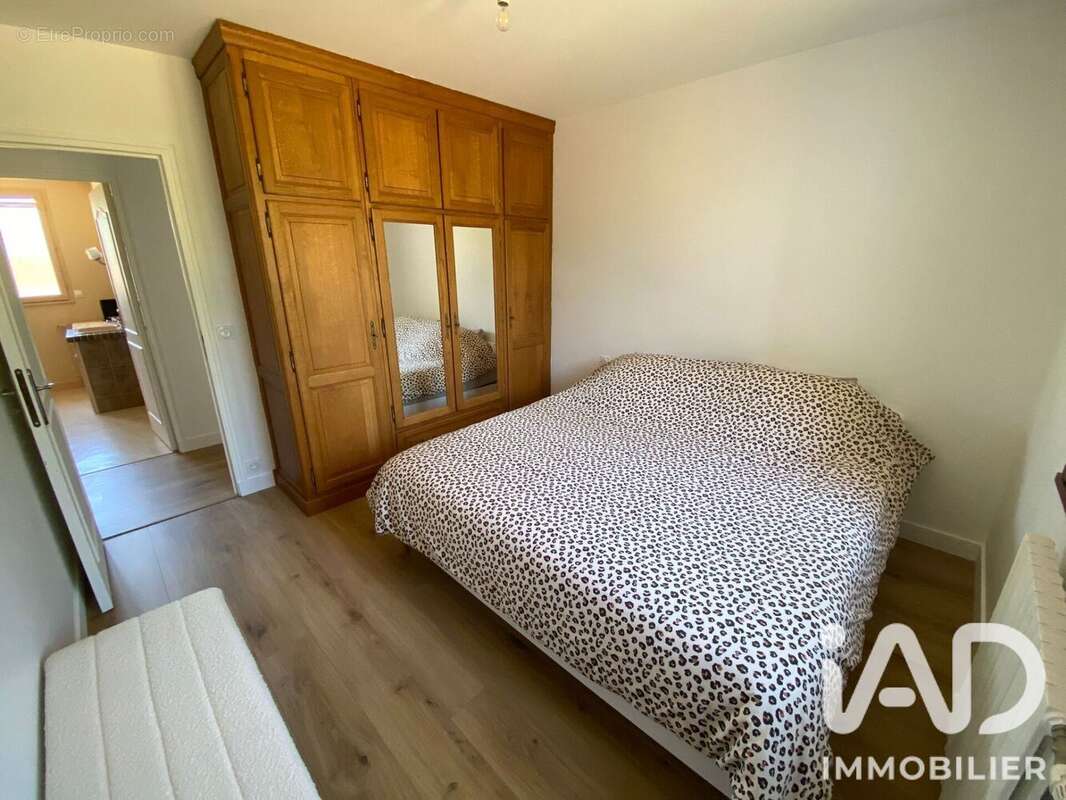 Maison 110 m² à Azay-Le-Brule  - photo 9