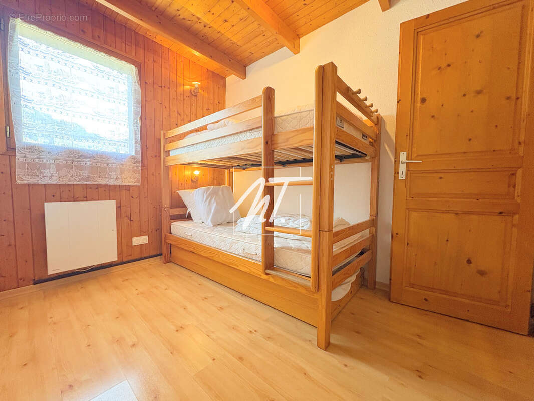 Appartement à MORILLON