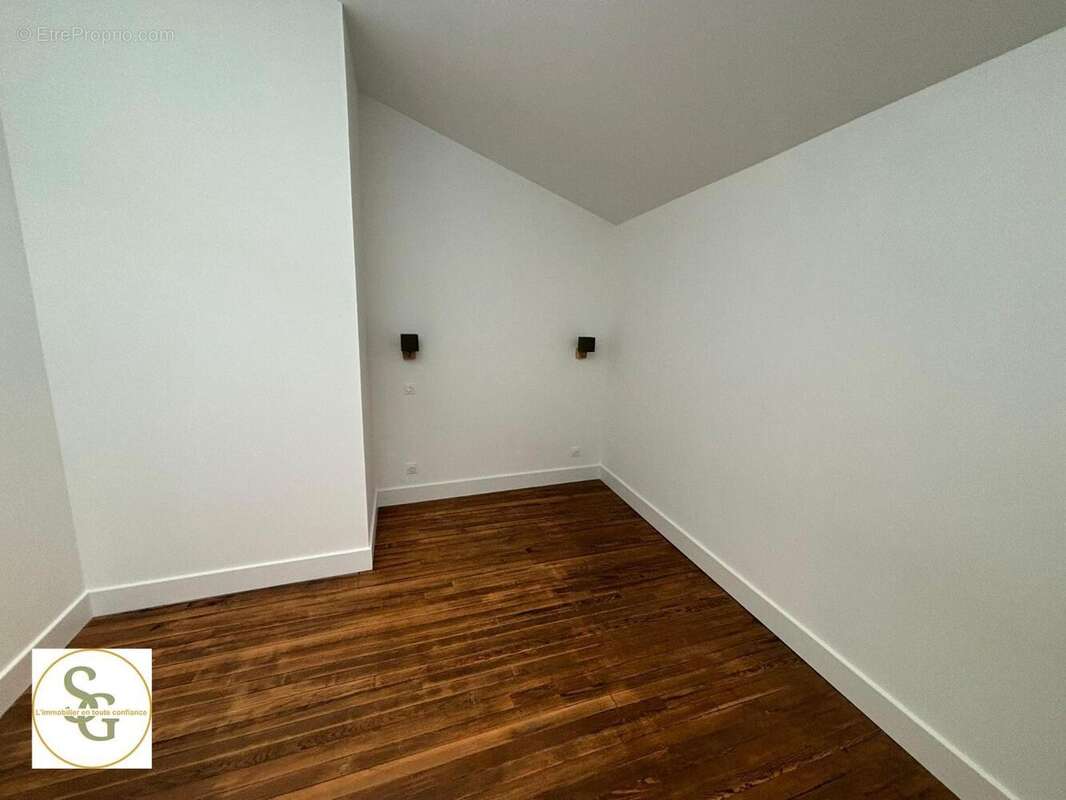 Maison 127 m² à Castres  - photo 8