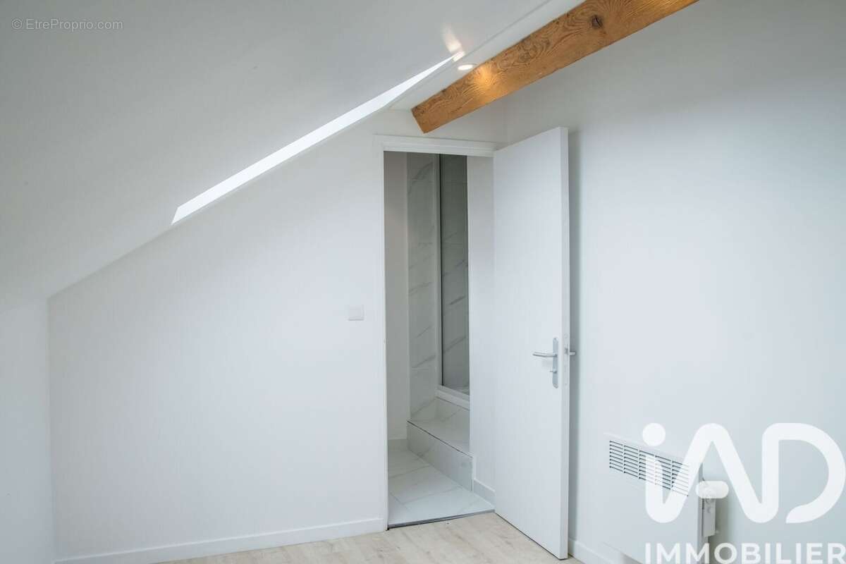 Photo 6 - Appartement à SAINT-GERMAIN-LES-ARPAJON