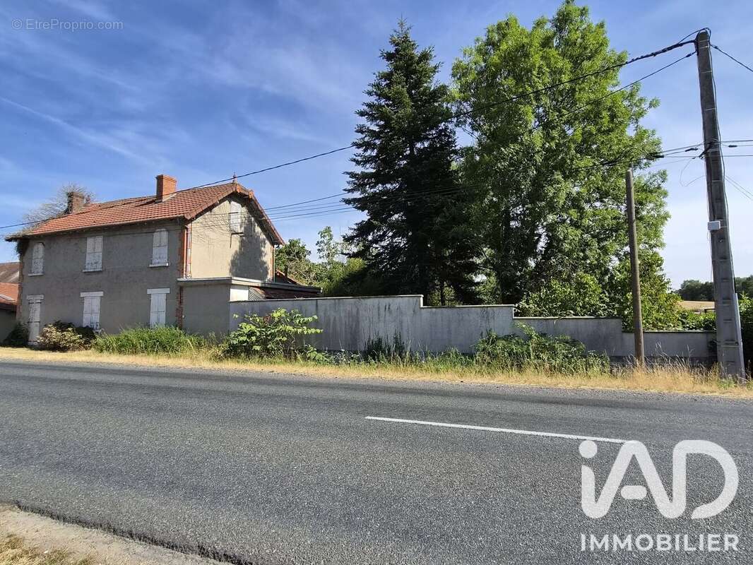 Maison 128 m² à Chevagnes  - photo 2