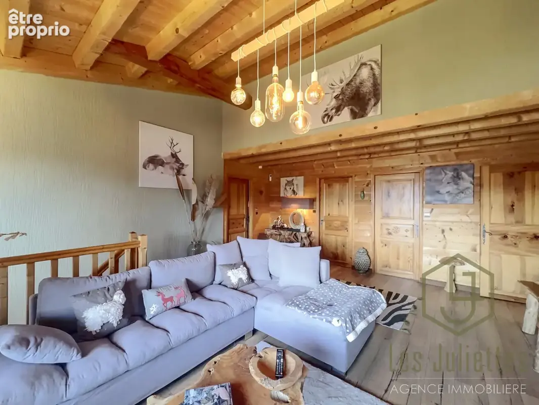 Superbe ferme rénovée de 1900   charme authentique savoyard - photo 3