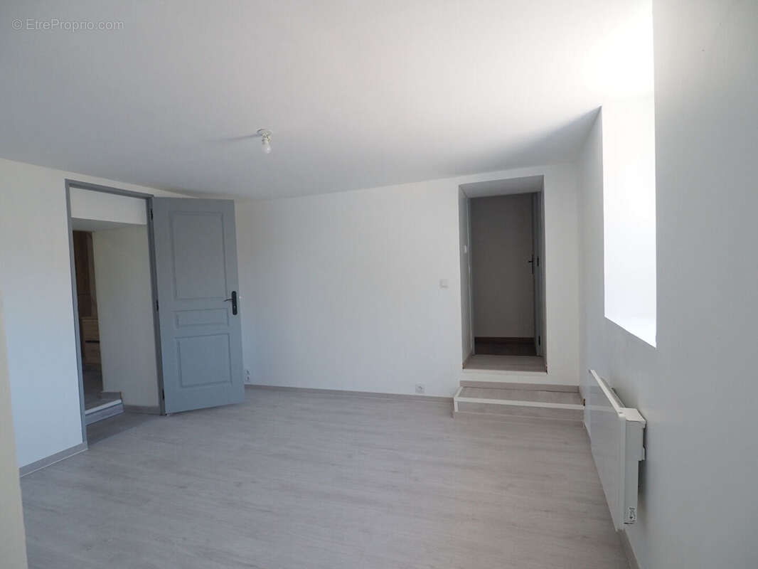 Maison à EVAUX-ET-MENIL