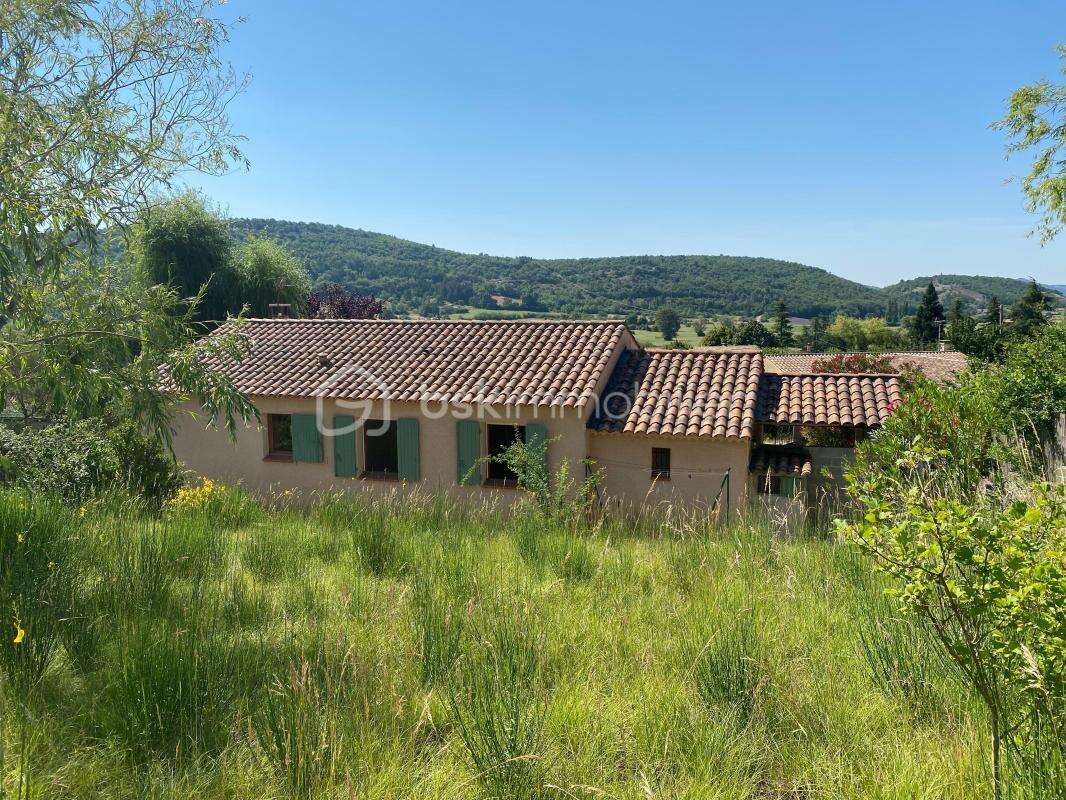 Jolie maison provençale de plain-pied lumineuse avec cheminée - 4 chambres avec garage aménagé et terrain en restanque clôturé d - photo 8