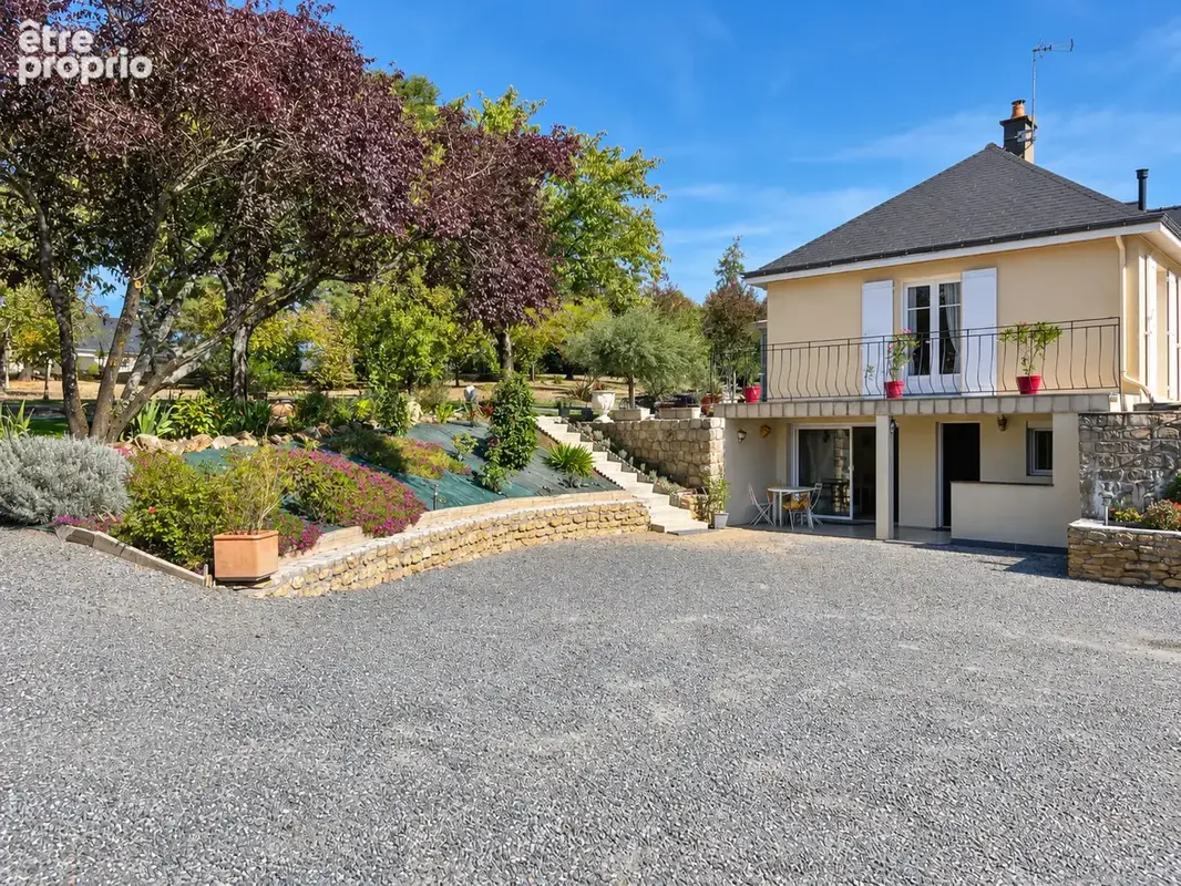 Allonnes — Charmante maison sur sous-sol avec grand parc arboré et potentiel constructible - photo 16