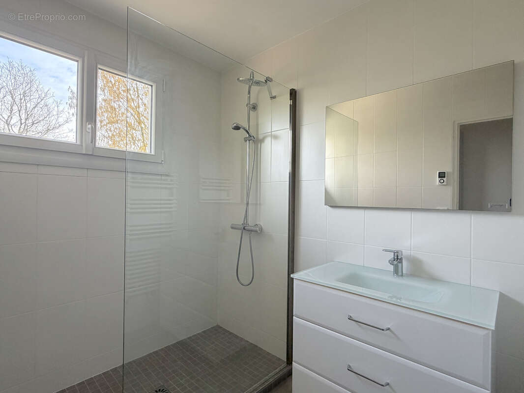 Maison à BUXEROLLES