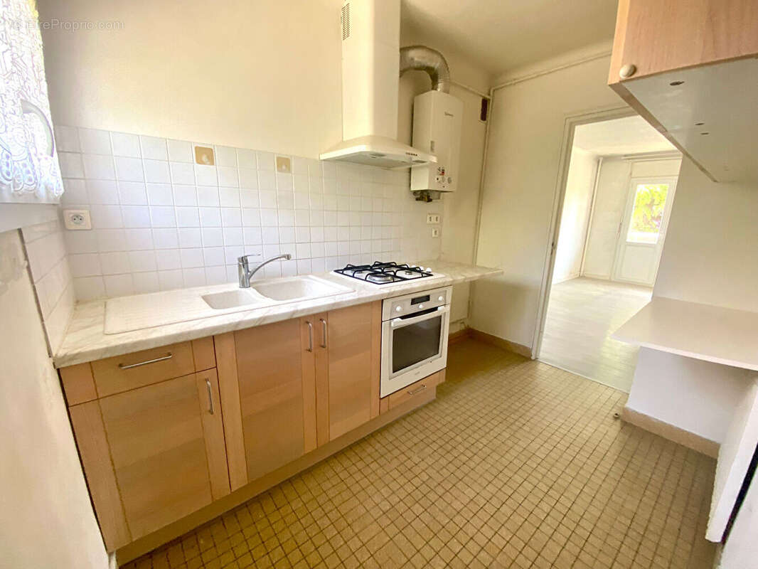 Appartement à SARTROUVILLE