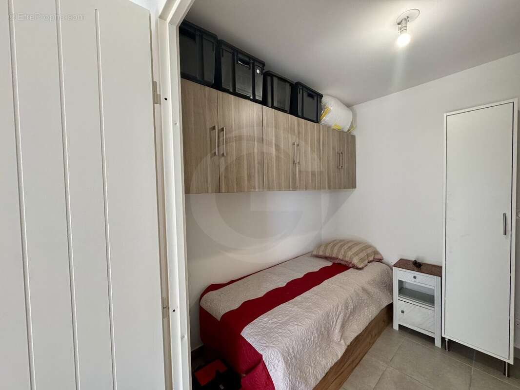 Appartement à MEZE