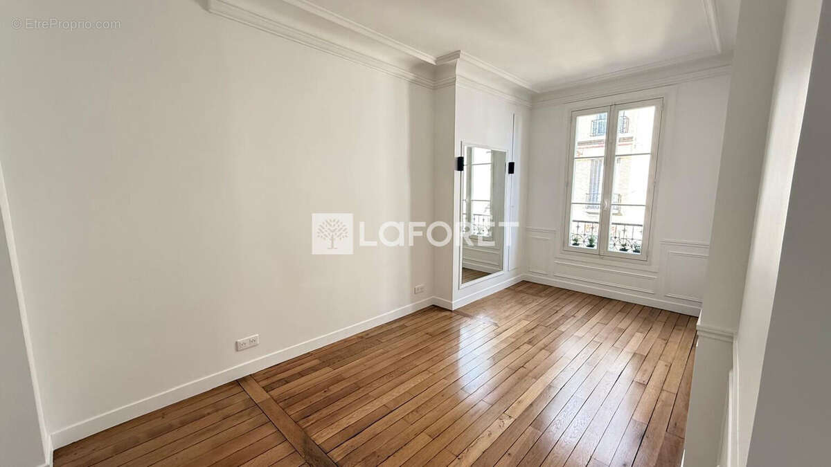 Appartement à PARIS-12E
