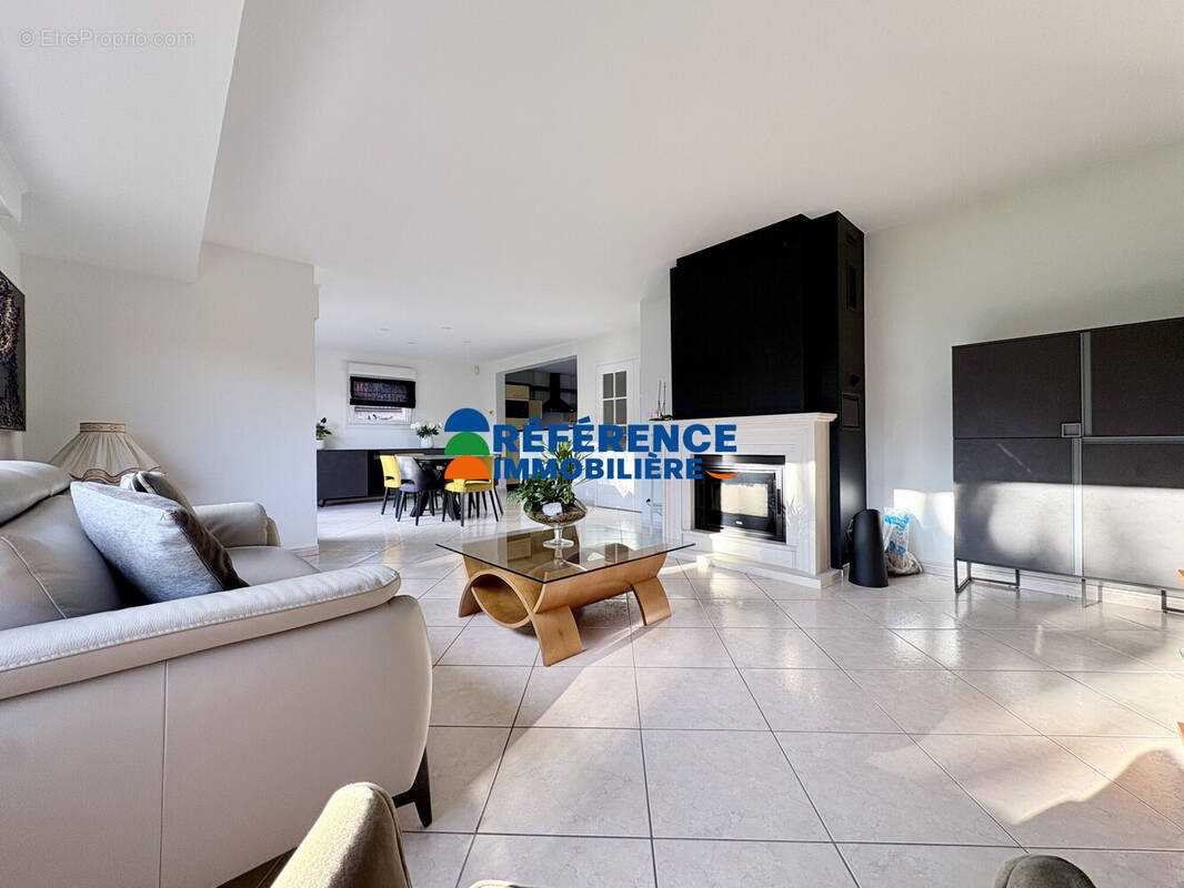 Maison à WAMBRECHIES