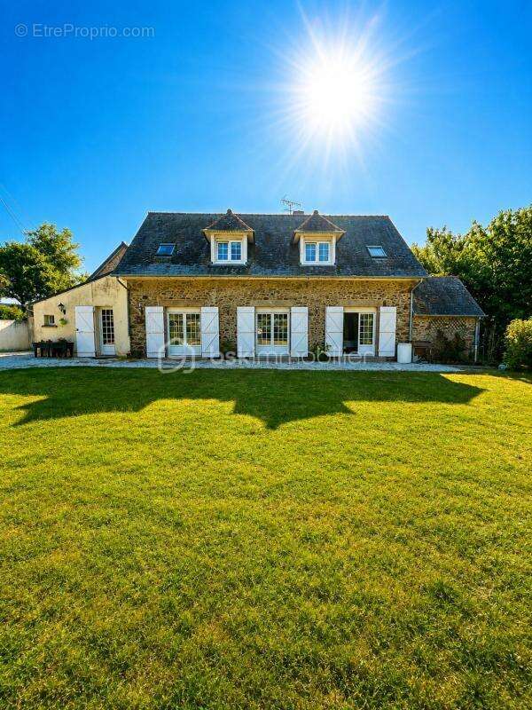 Élégante maison en pierre de 146 m² à Saint-Malo - photo 3