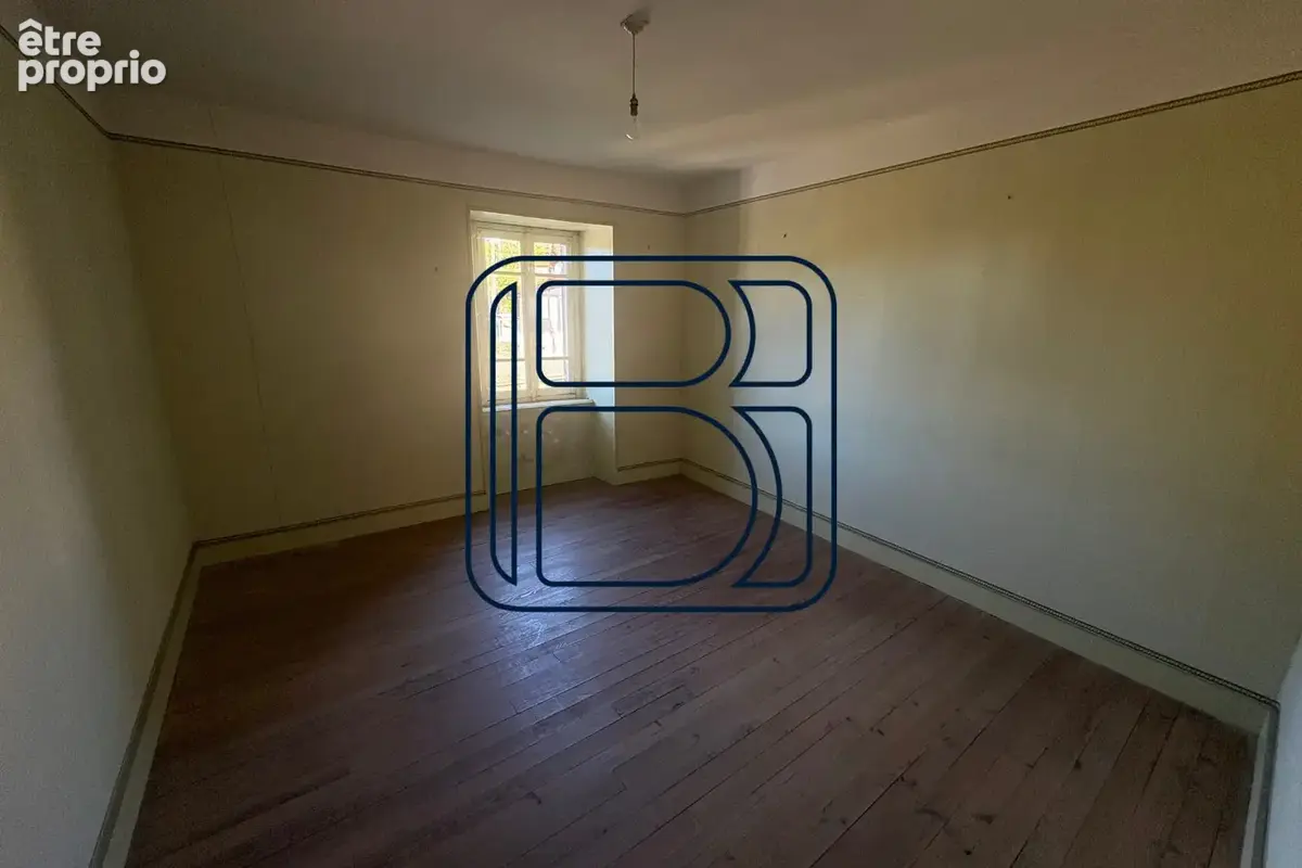 Maison 11 pièces 194 m² à vendre à Ambert (63600) - photo 7