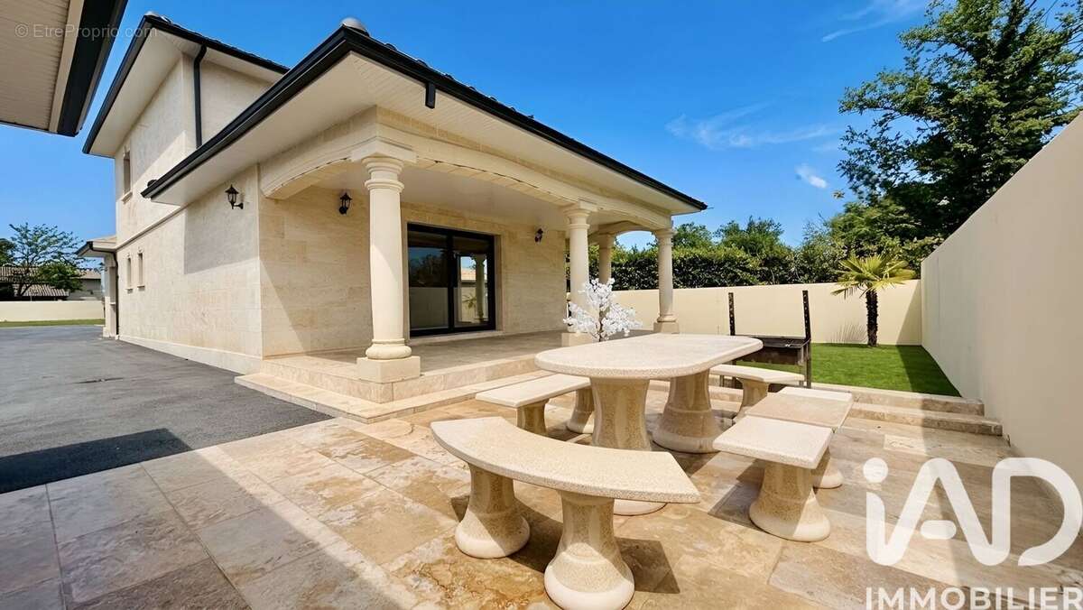 Photo 6 - Maison à AMBARES-ET-LAGRAVE