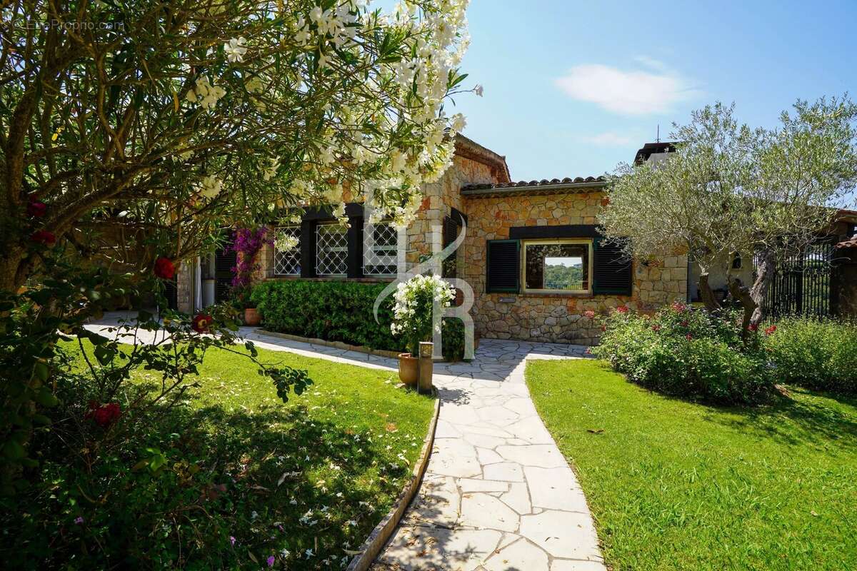 Maison à BIOT