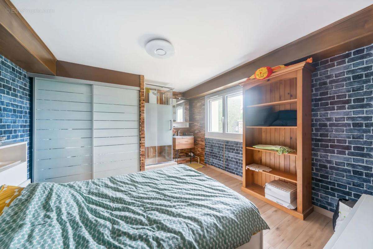 Maison à CRECHES-SUR-SAONE