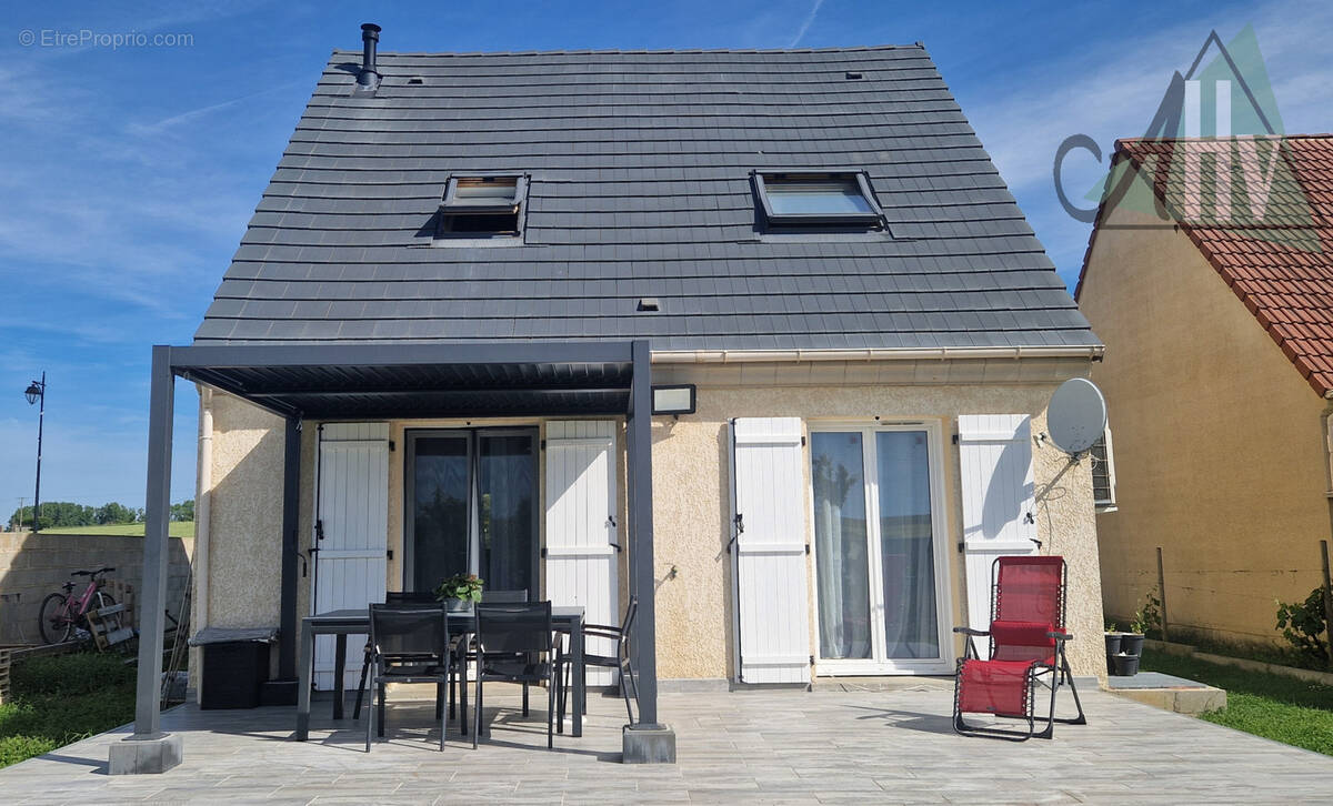 Maison à BAZOCHES-LES-BRAY