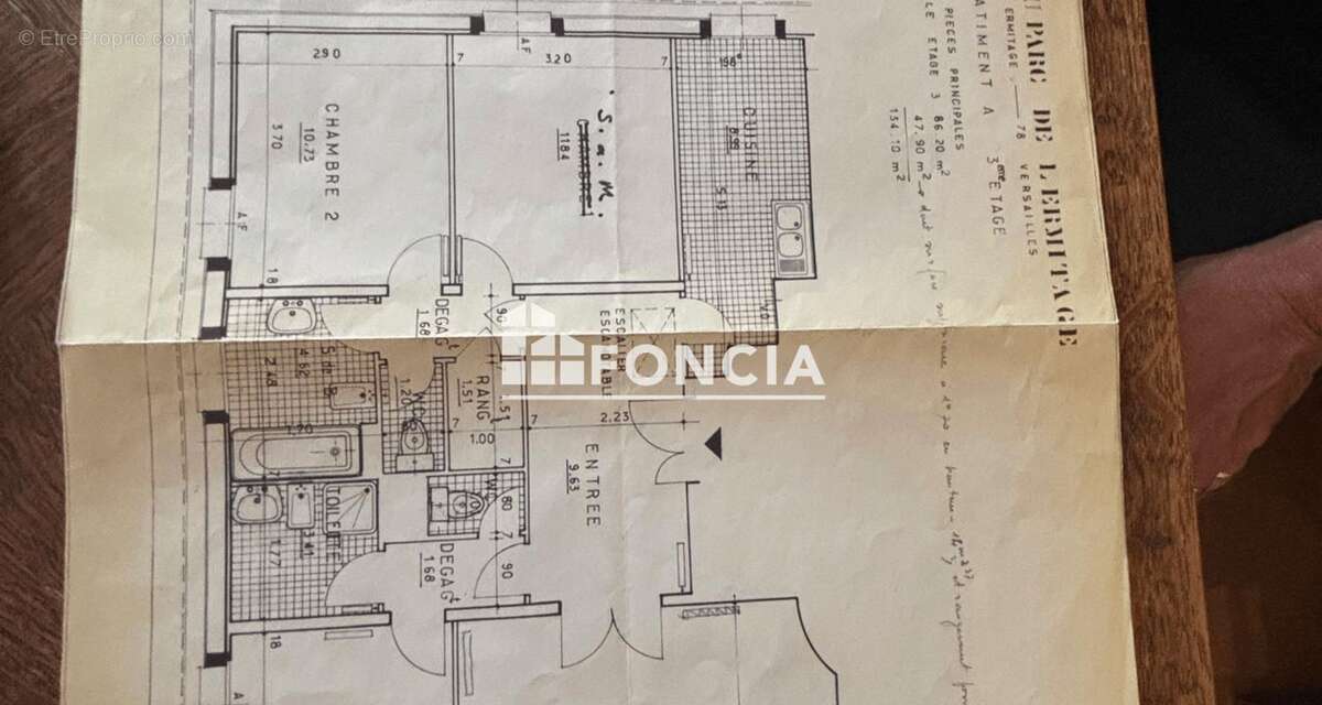 Appartement à VERSAILLES