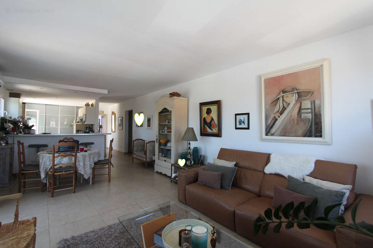 Appartement à VILLENEUVE-LOUBET