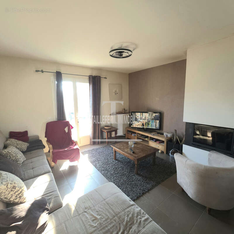 Maison à COULOUNIEIX-CHAMIERS