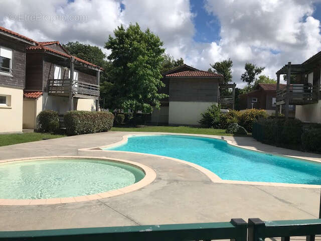 Appartement à AUREILHAN