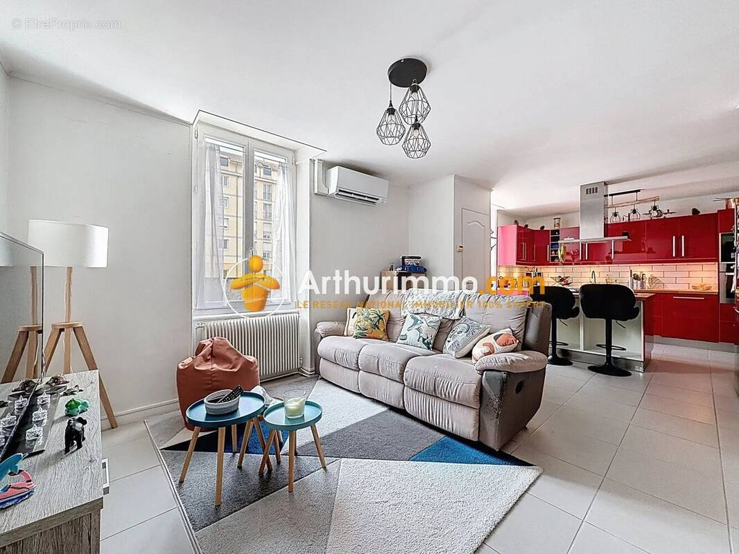 Appartement à BOURGOIN-JALLIEU