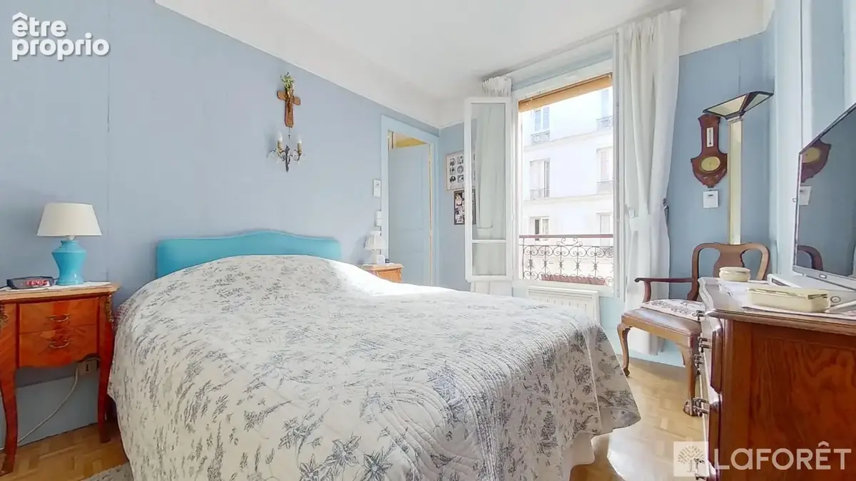 Appartement à PARIS-17E