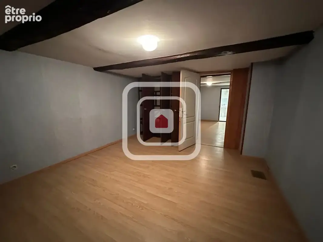 Maison avec travaux de 200m² pour 3 chambres, des dependances et 2150m² de terrain - photo 7