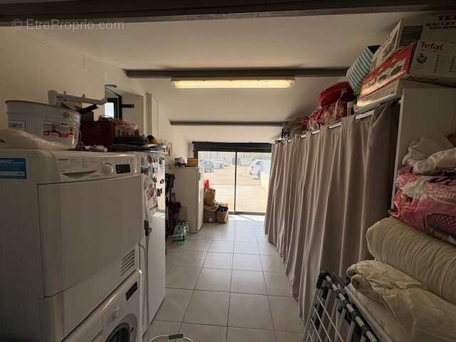Maison à VACQUIERES