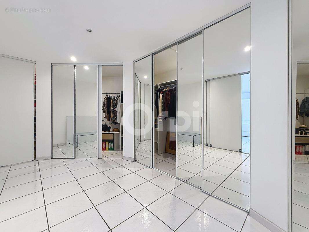 À vendre - Maison Familiale de 253m² avec appartement indépendant - 618 000€ FAI - photo 35