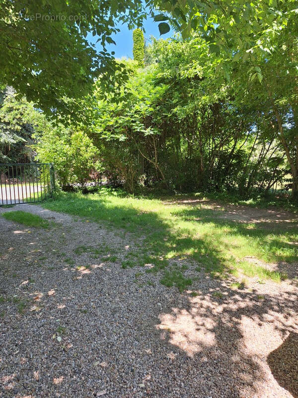 Maison de plain-pied de 102 m2 avec jardin de 1 200 m2   Proche La Réole - photo 14