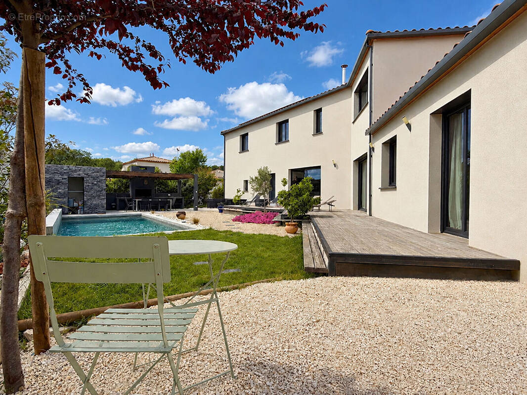 Maison à COMBAILLAUX