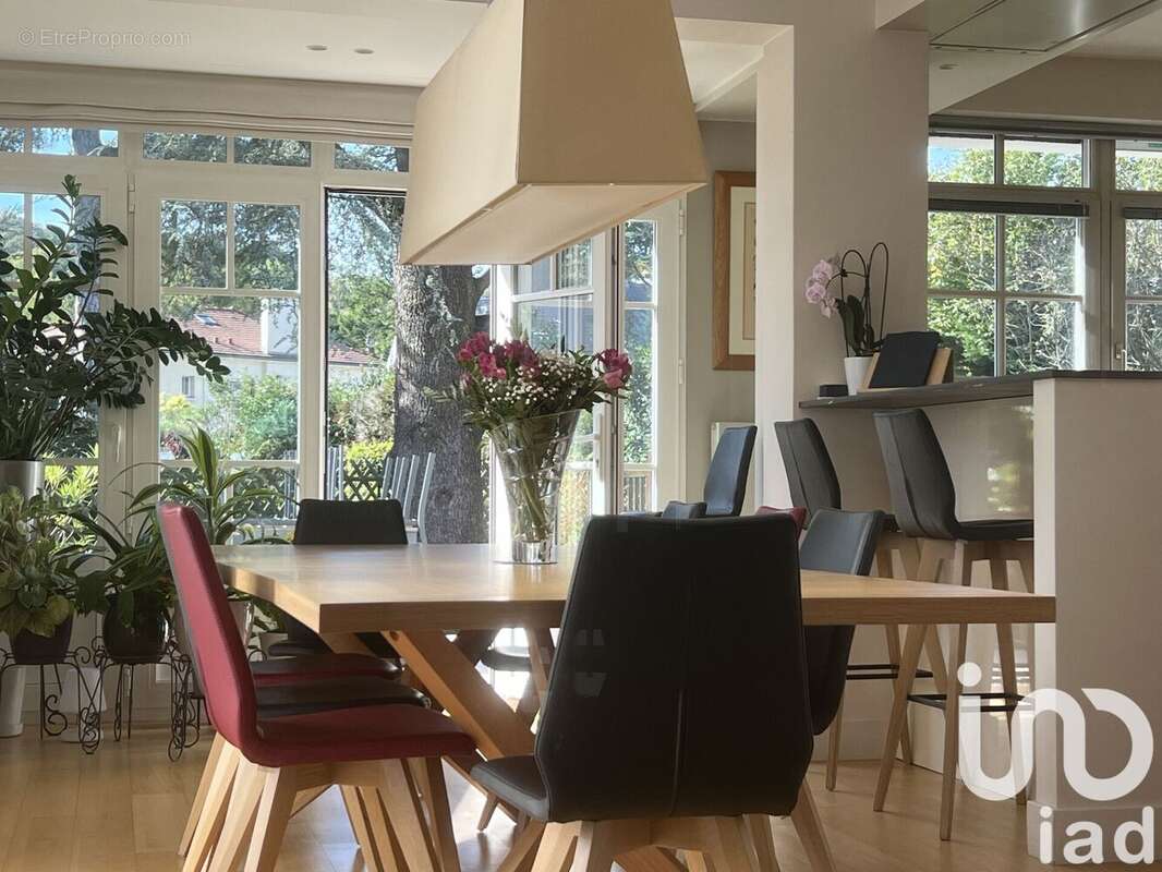 Photo 5 - Maison à MARNES-LA-COQUETTE