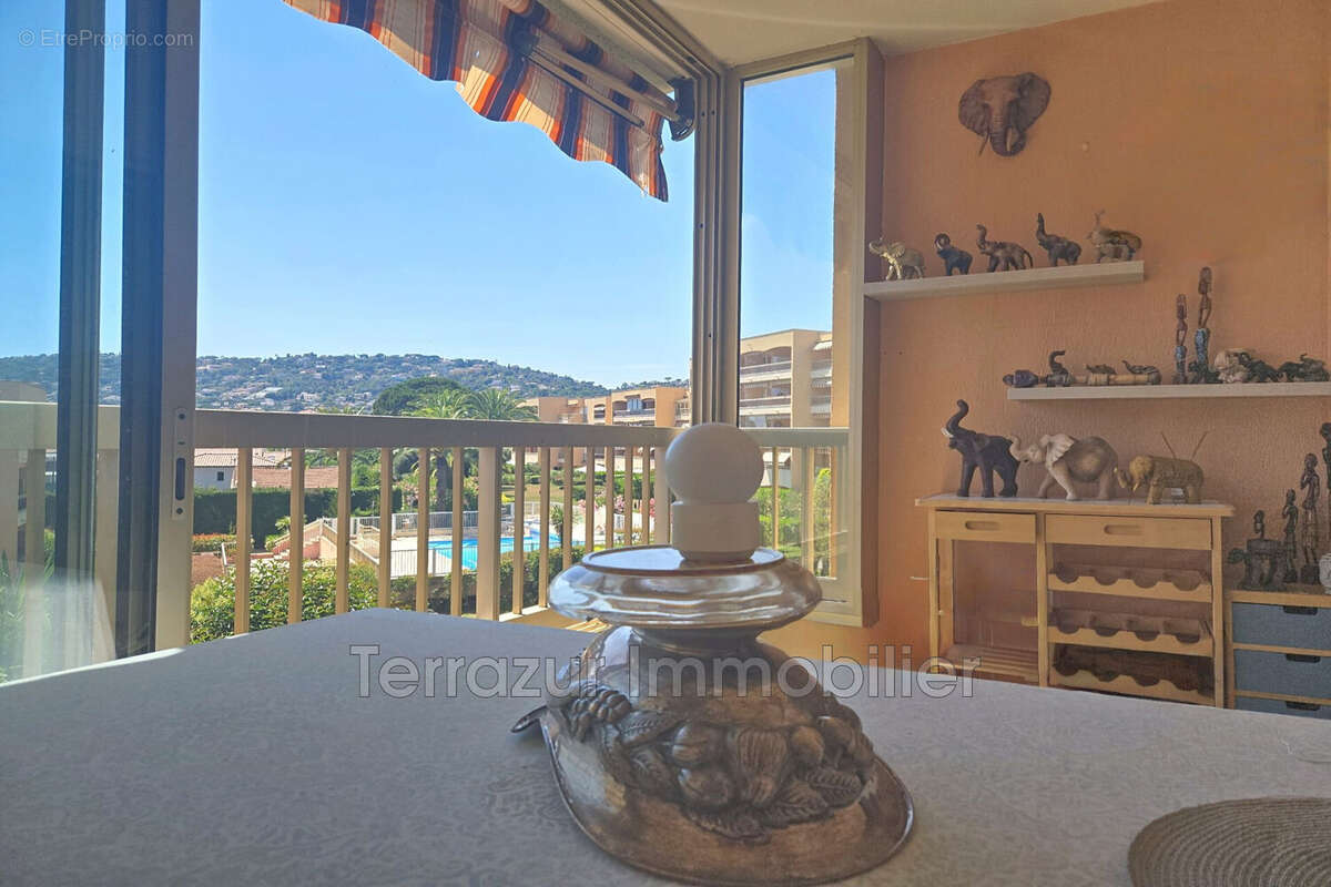 Appartement à VALLAURIS