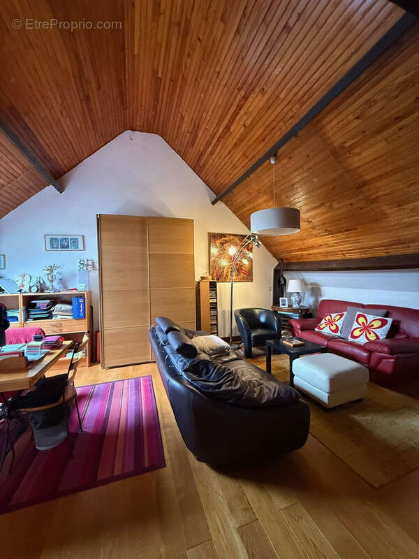 Maison à COMBS-LA-VILLE