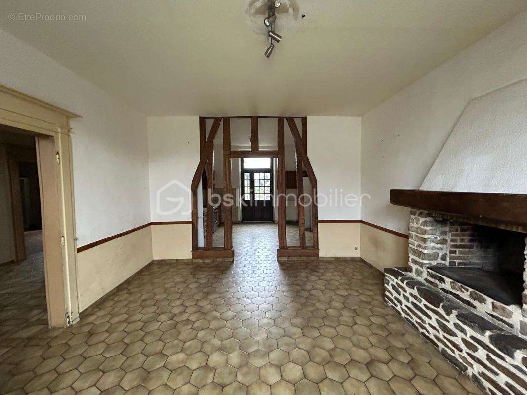 Maison à JAVRON-LES-CHAPELLES