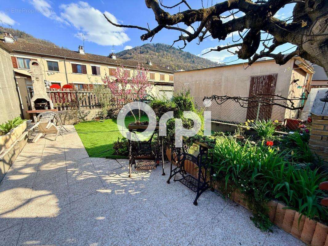 Appartement à VILLARD-BONNOT