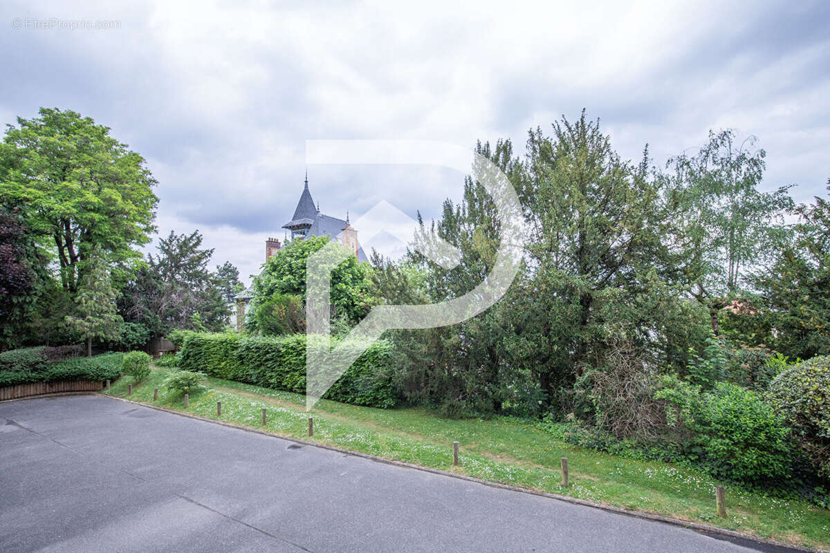 Appartement à CHATENAY-MALABRY