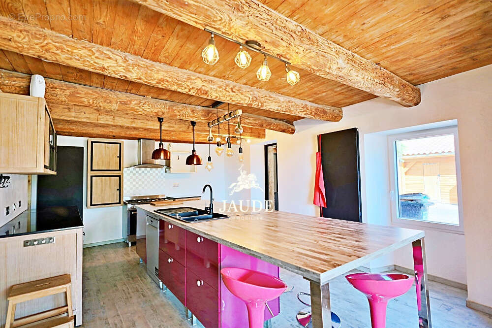 Maison à USSON