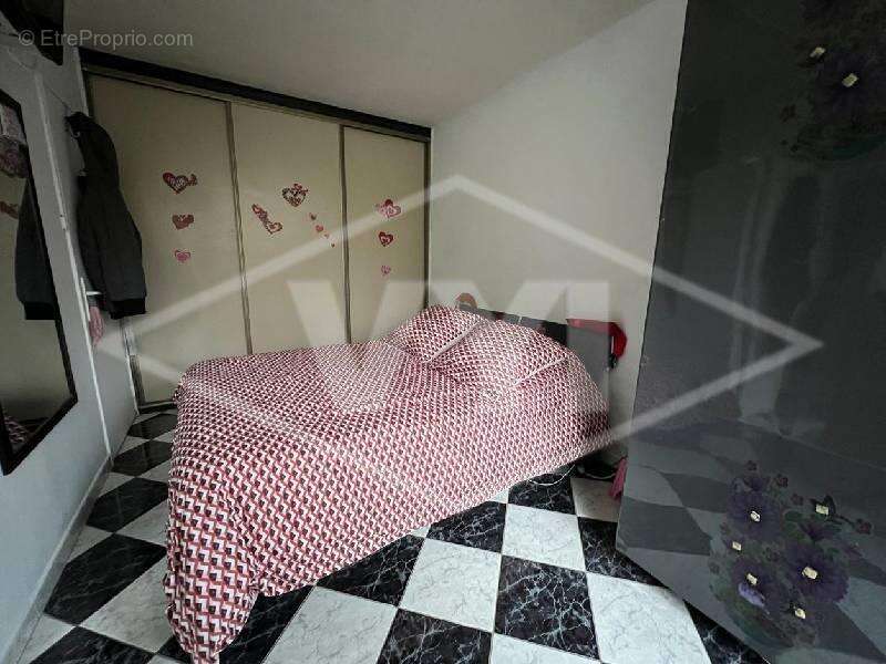 Appartement à BOUSSY-SAINT-ANTOINE