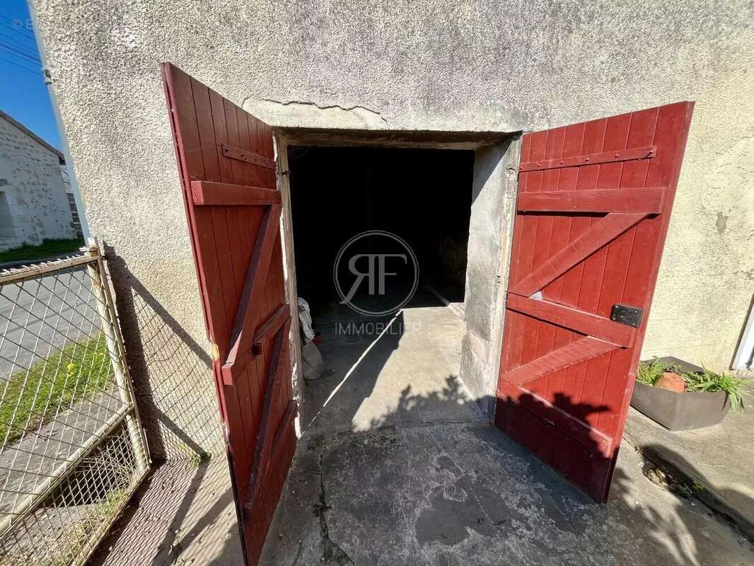 Maison à LA LANDE-DE-FRONSAC