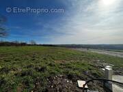 Terrain à SAINTE-JULIETTE-SUR-VIAUR