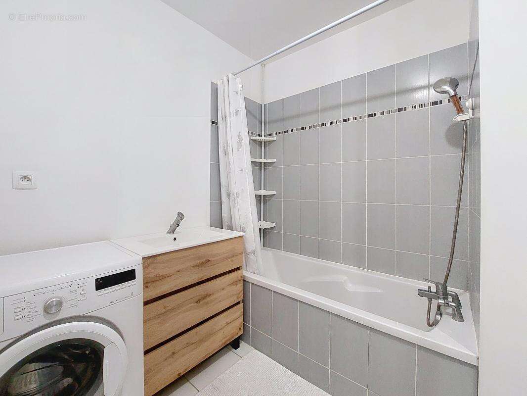 Appartement à SAINT-FONS